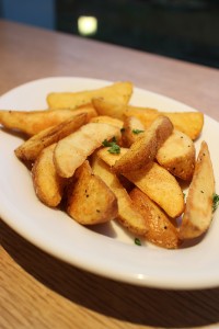fried spicy potatoes