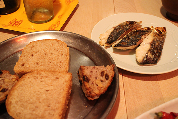 grilled Sagoshi(young Spanish mackerel) サゴシ（サワラの子供） & whole wheat bread for dinner